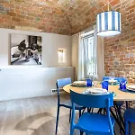 Hostdomus - Palazzo Stupino Alba (Piedmont)