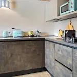 Hostdomus - Palazzo Stupino Daire *
