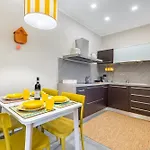 Daire Hostdomus - Palazzo Stupino Alba (Piedmont)