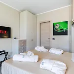Hostdomus - Palazzo Stupino Daire *