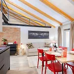 Daire Hostdomus - Palazzo Stupino