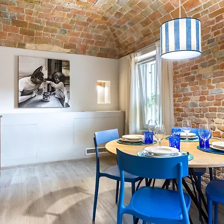 Hostdomus - Palazzo Stupino Alba (Piedmont)