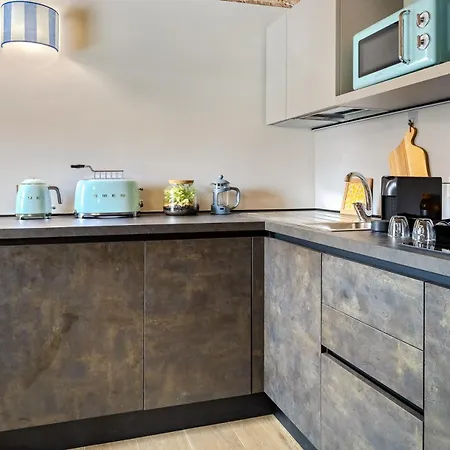 Palazzo Stupino - La Corte Apartment *
