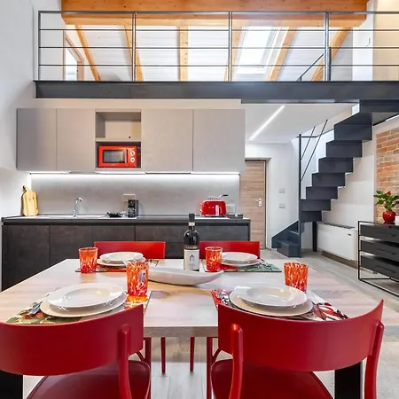 Διαμέρισμα Hostdomus - Palazzo Stupino