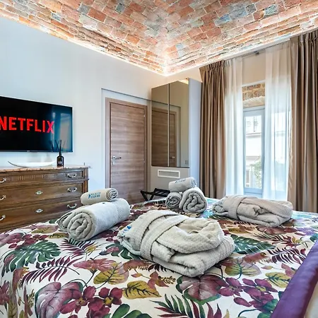 Hostdomus - Palazzo Stupino Apartament *