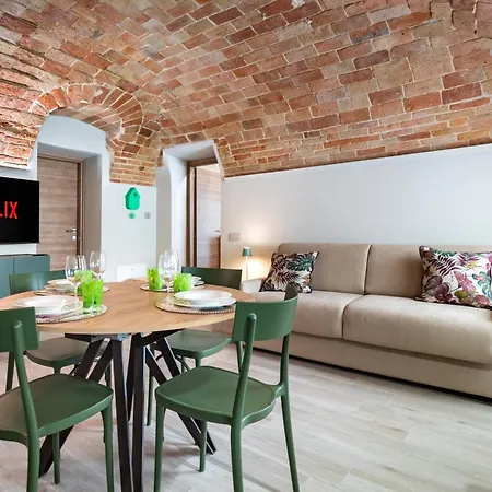 Hostdomus - Palazzo Stupino Alba (Piedmont)