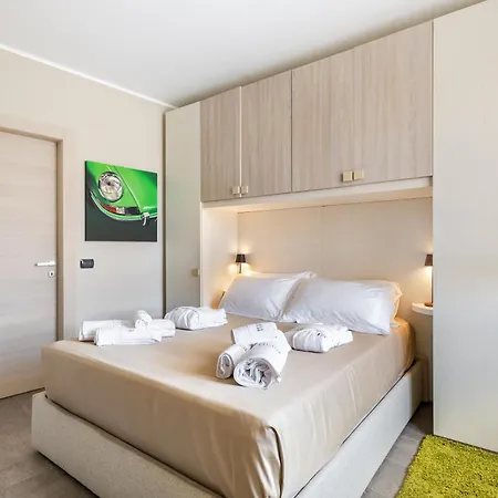 Apartament Hostdomus - Palazzo Stupino Alba (Piedmont)