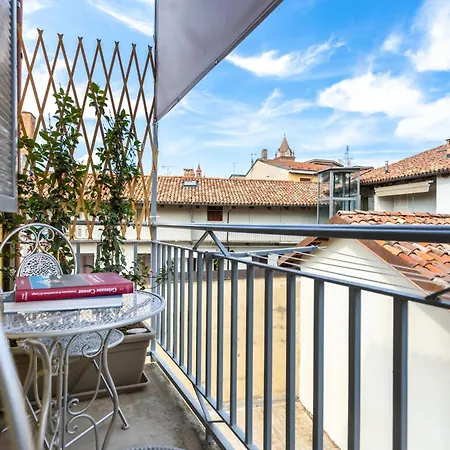 Lägenhet Hostdomus - Palazzo Stupino Alba (Piedmont)