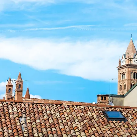 Hostdomus - Palazzo Stupino * Alba (Piedmont)