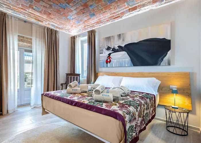 Hostdomus - Palazzo Stupino 阿尔巴
