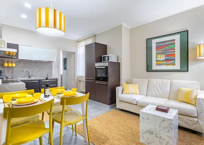 Hostdomus - Palazzo Stupino 阿尔巴