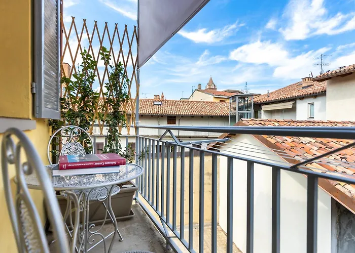 公寓 Hostdomus - Palazzo Stupino 阿尔巴